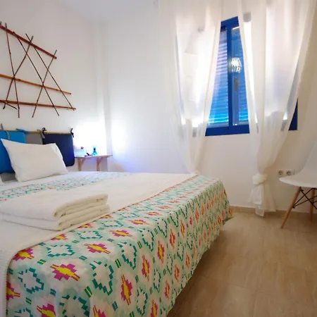 Livingtarifa Lances Blue Apartment *